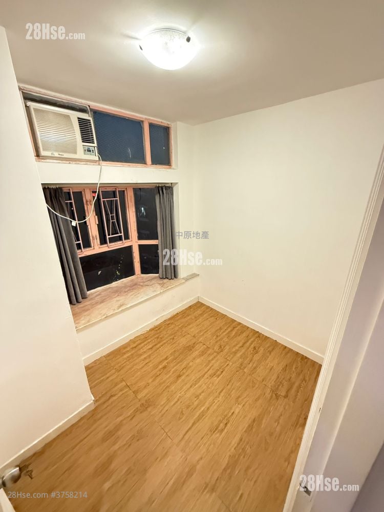 香港黄金海岸 售盘 3 房 , 1 浴室 685 平方尺