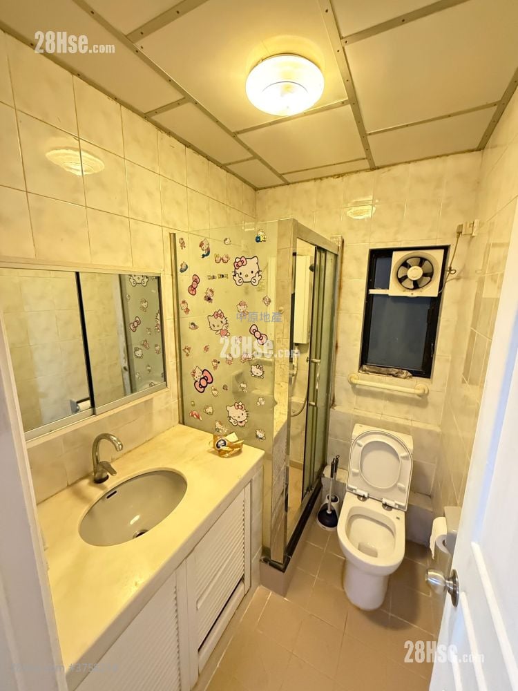 香港黄金海岸 售盘 3 房 , 1 浴室 685 平方尺