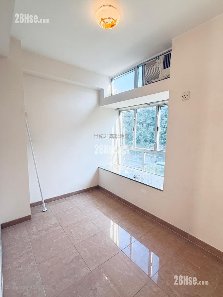 利豐大廈 售盤 2 房 , 1 浴室 370 平方呎