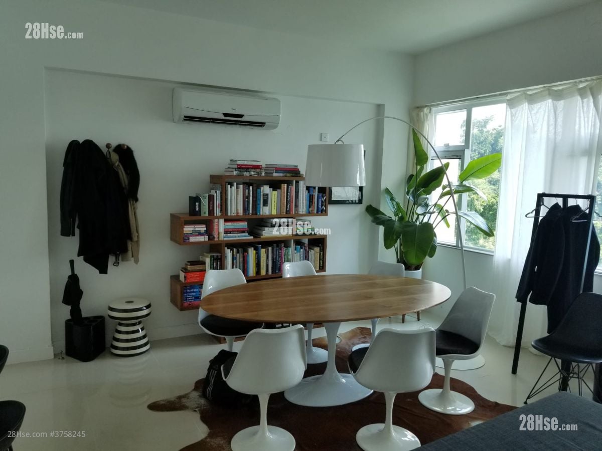 柏涛小筑 售盘 2 房 , 2 浴室 967 平方尺