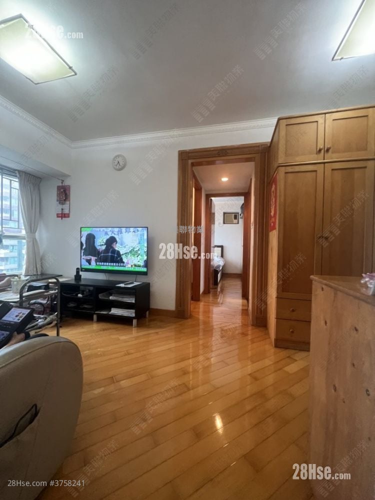 Yoho Town 售盘 2 房 , 1 浴室 433 平方尺