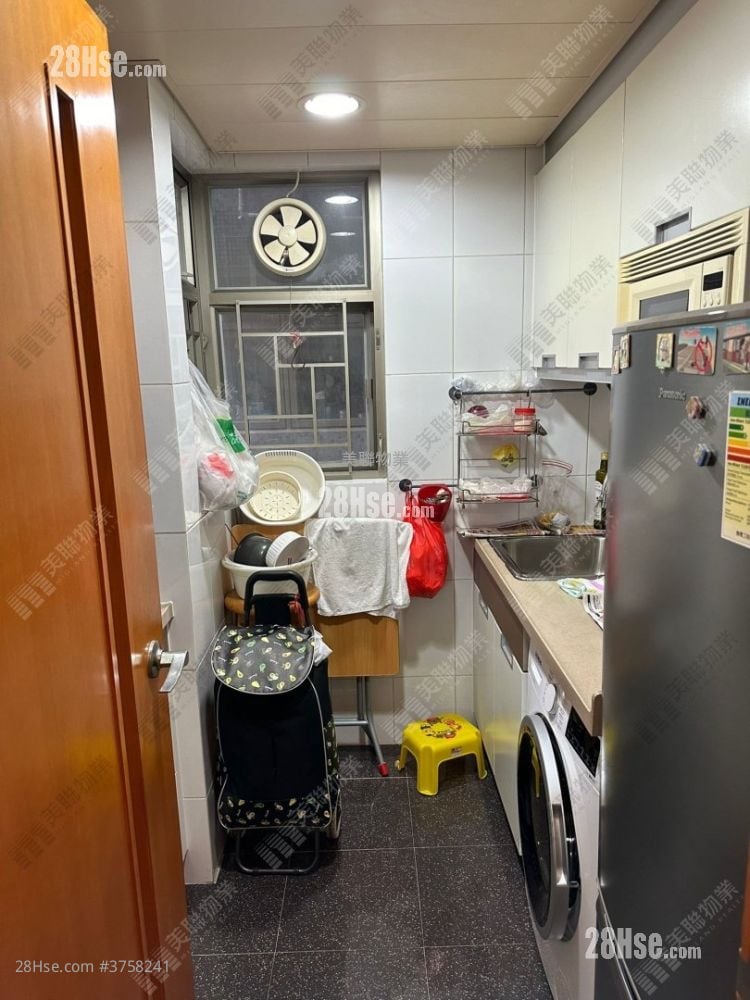 Yoho Town 售盘 2 房 , 1 浴室 433 平方尺