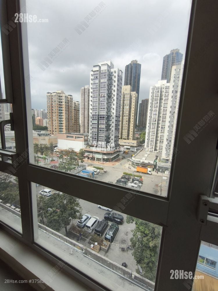 Ho Shun Lee Building Sell 2 Bedrooms , 1 Bathroom 309 ft²