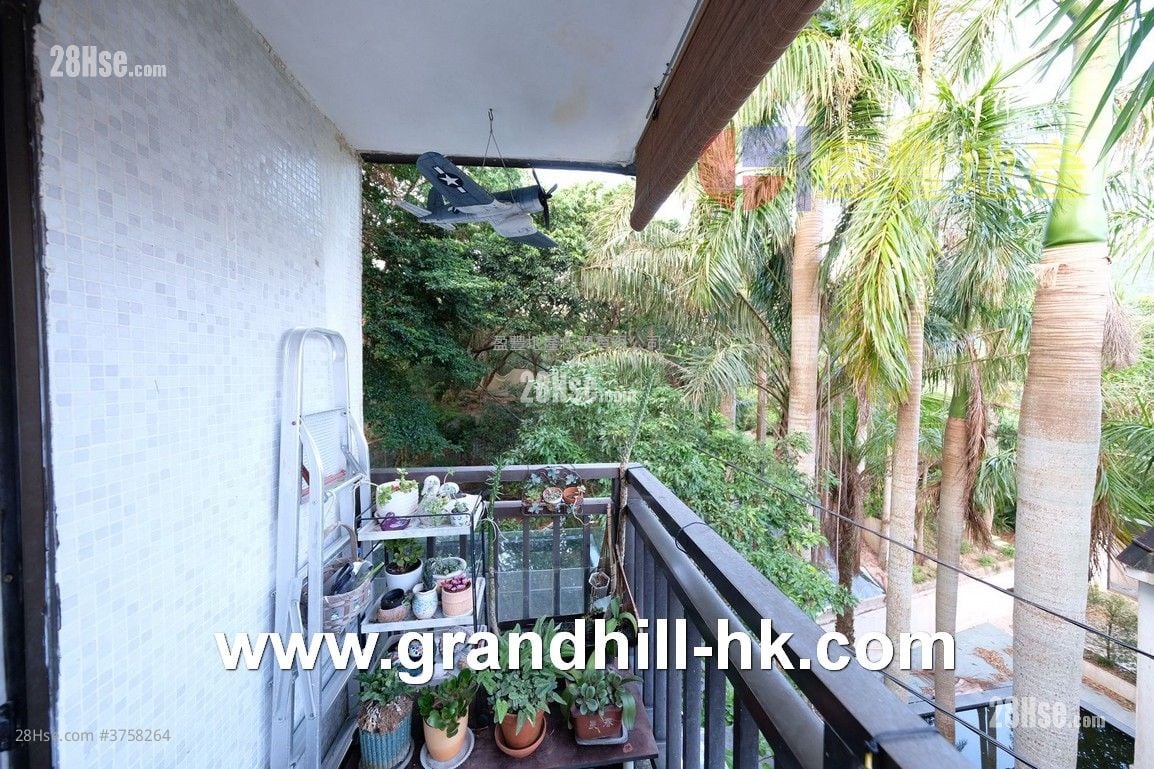 Village Sell 3 Bedrooms , 1 Bathroom