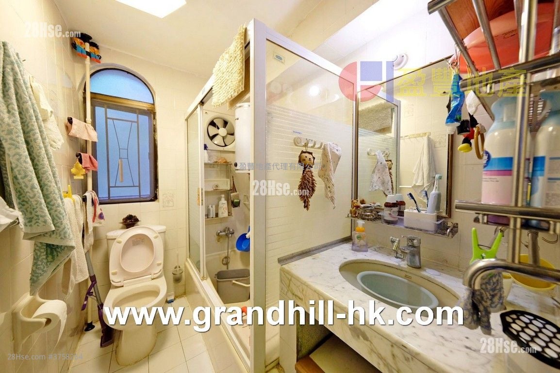 Village Sell 3 Bedrooms , 1 Bathroom