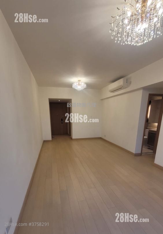 Victoria Skye Sell 4 Bedrooms , 2 Bathrooms 1,190 ft²