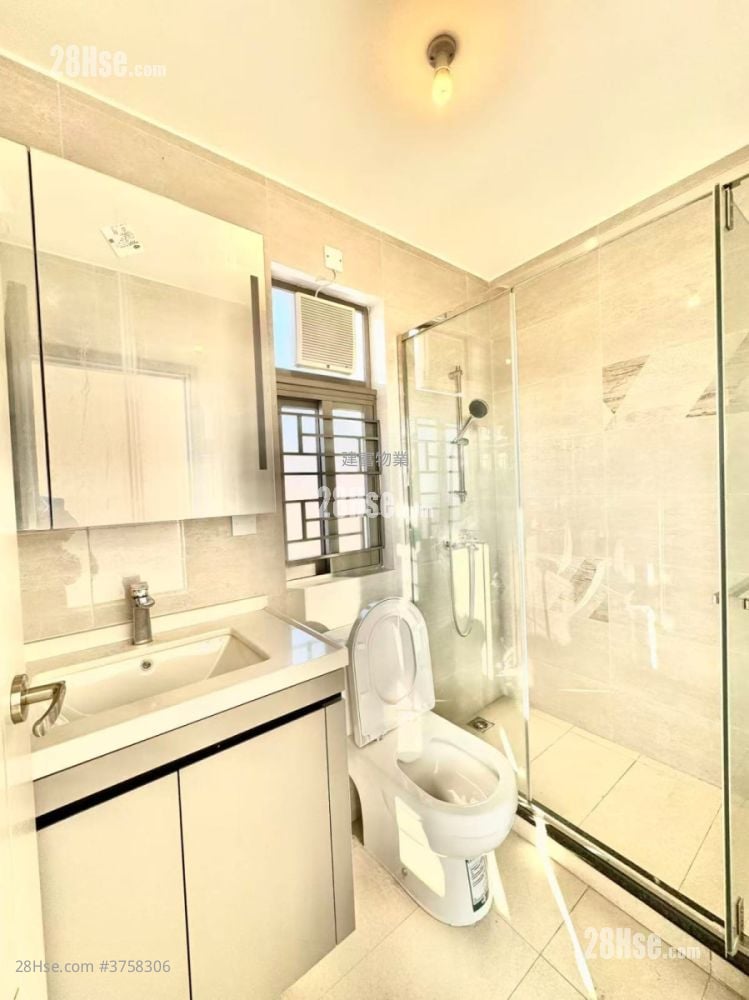 村屋 售盘 3 房 , 1 浴室