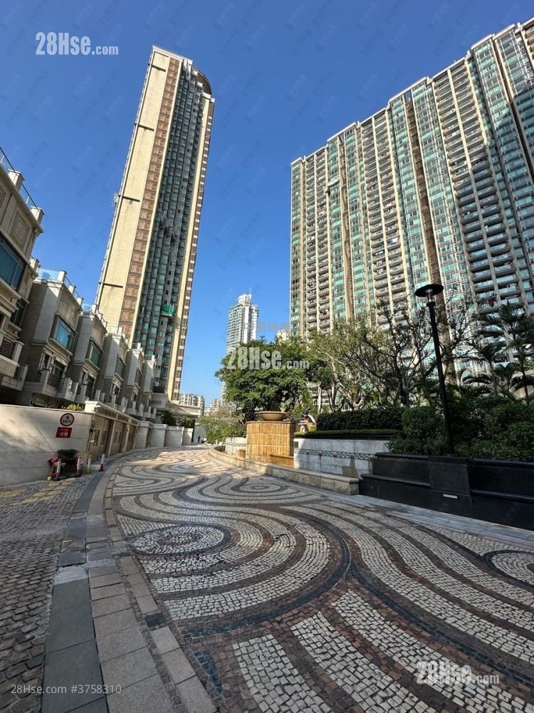 半山壹号 售盘 3 房 , 2 浴室 1,137 平方尺