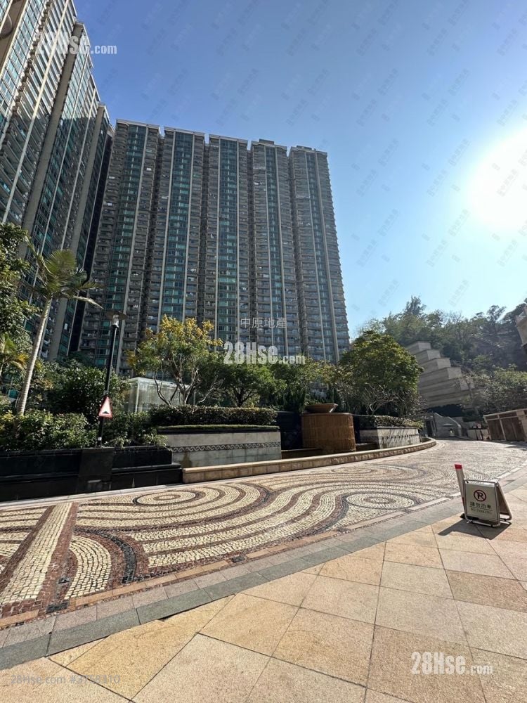 半山壹号 售盘 3 房 , 2 浴室 1,137 平方尺