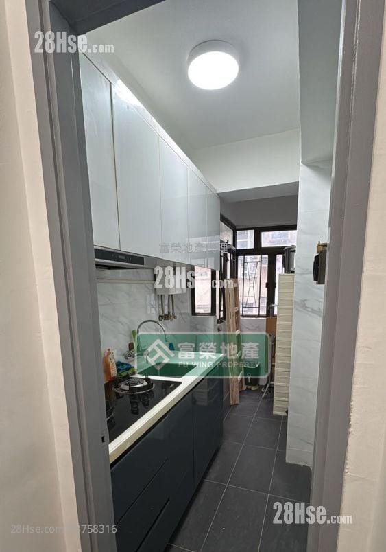 Tak Fu Building Sell 1 Bedroom , 1 Bathroom 282 ft²