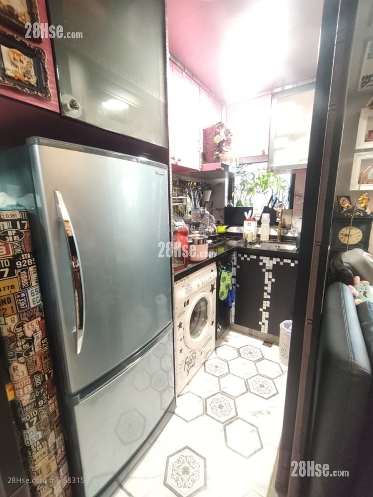 Connie Towers Sell 2 Bedrooms 435 ft²