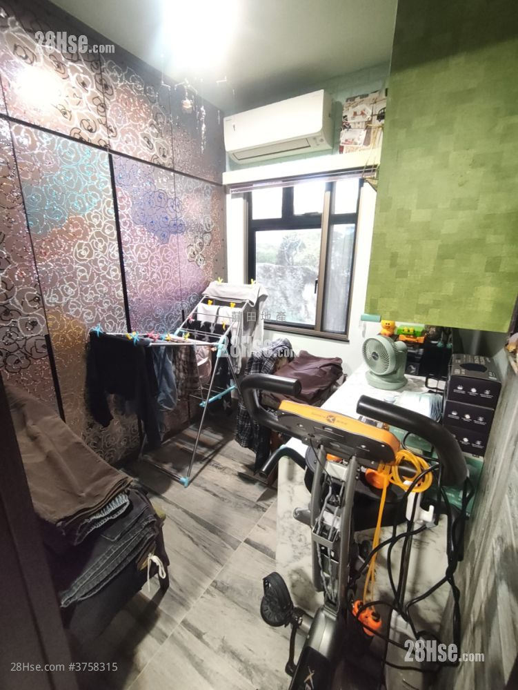 Connie Towers Sell 2 Bedrooms 435 ft²