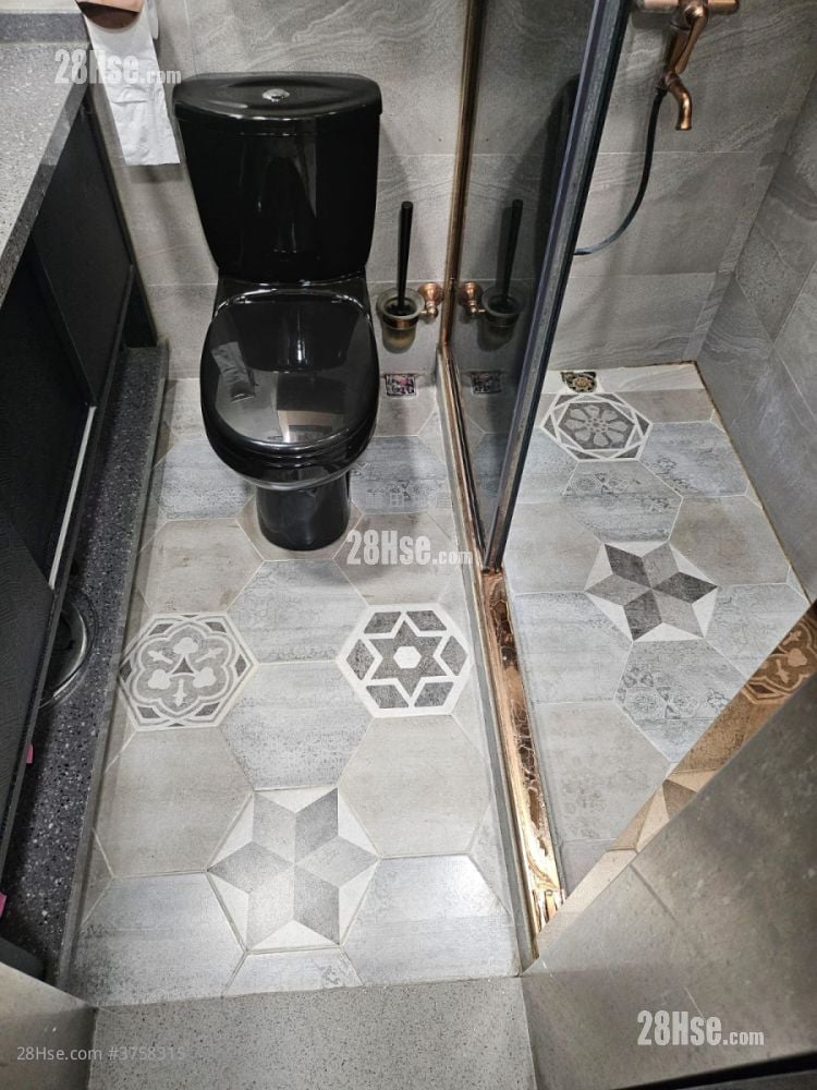 Connie Towers Sell 2 Bedrooms 435 ft²