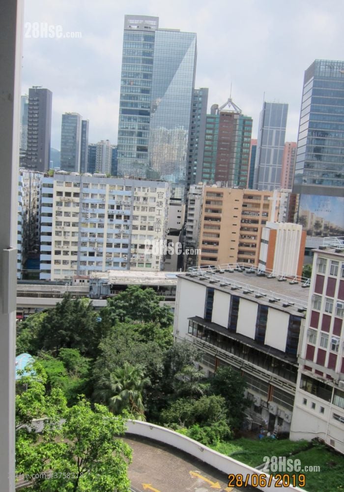 观塘大厦 售盘 3 房 , 2 浴室 397 平方尺