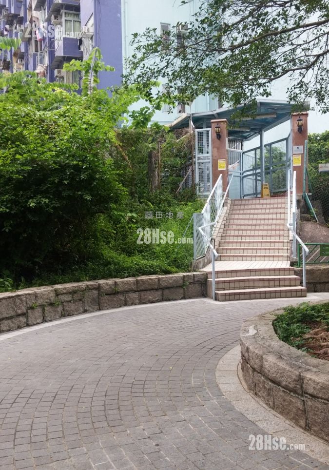 观塘大厦 售盘 3 房 , 2 浴室 397 平方尺