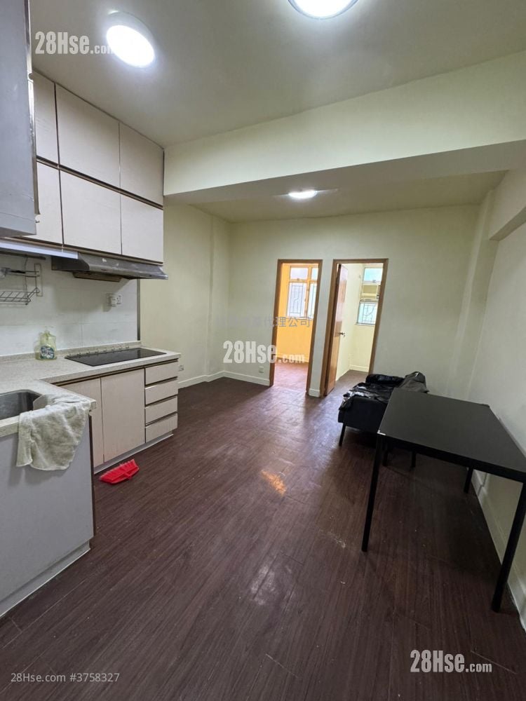 富贵大厦 租盘 2 房 304 平方尺