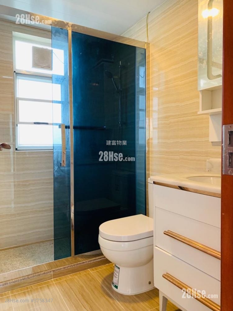 Village Sell 3 Bedrooms , 2 Bathrooms 630 ft²