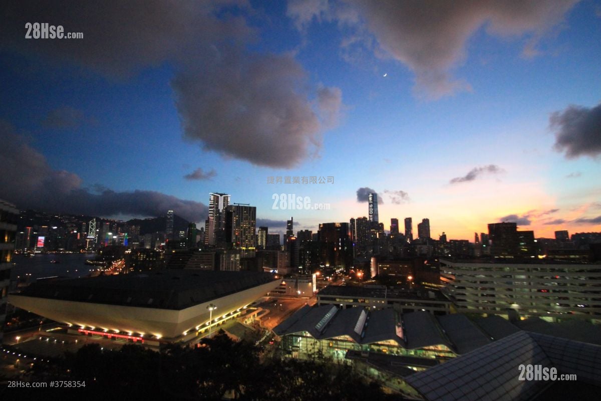 The Metropolis Residence Sell 1 Bedroom , 1 Bathroom 470 ft²