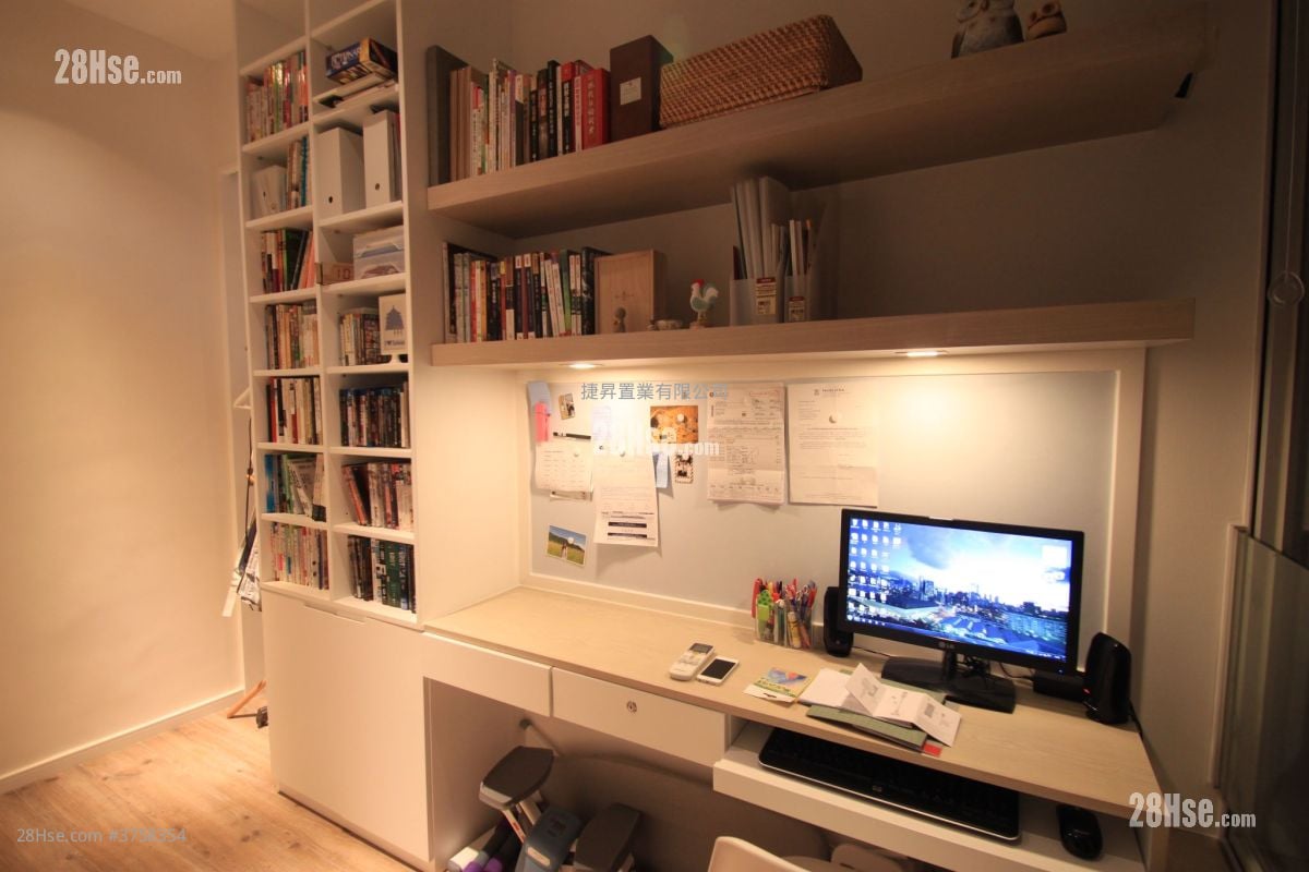 The Metropolis Residence Sell 1 Bedroom , 1 Bathroom 470 ft²