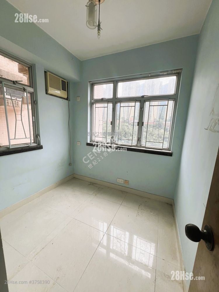 Sunshine City Sell 2 Bedrooms , 1 Bathroom 321 ft²