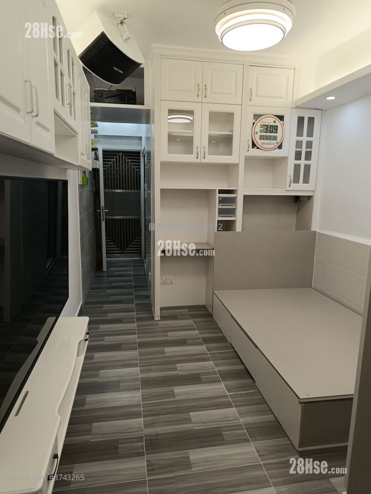 長興大廈 租盤 開放式間隔 , 1 浴室 210 平方呎