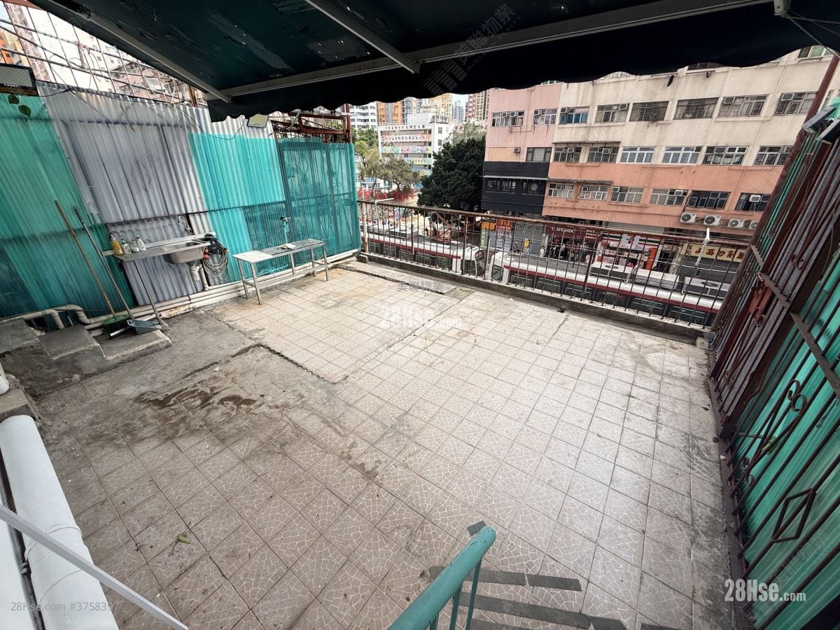 Healey Building Sell 1 Bedroom , 1 Bathroom 271 ft²