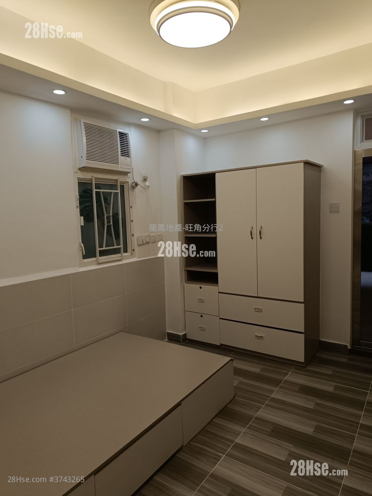 長興大廈 租盤 開放式間隔 , 1 浴室 210 平方呎