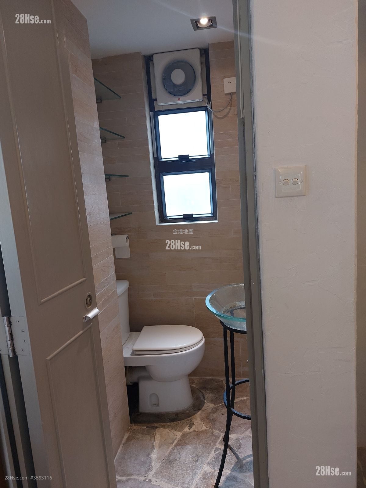 友誼大廈 租盤 2 房 , 2 浴室 752 平方呎