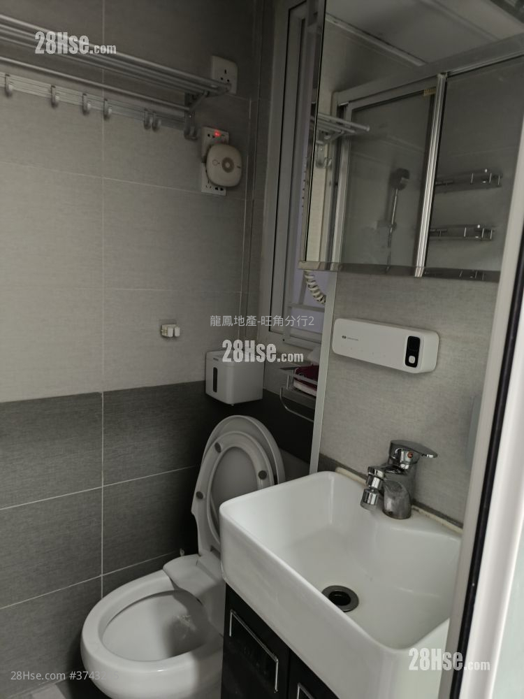 長興大廈 租盤 開放式間隔 , 1 浴室 210 平方呎