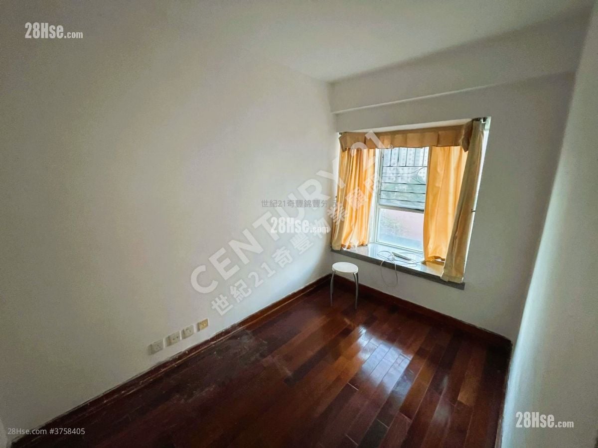 Marbella Sell 2 Bedrooms 506 ft²