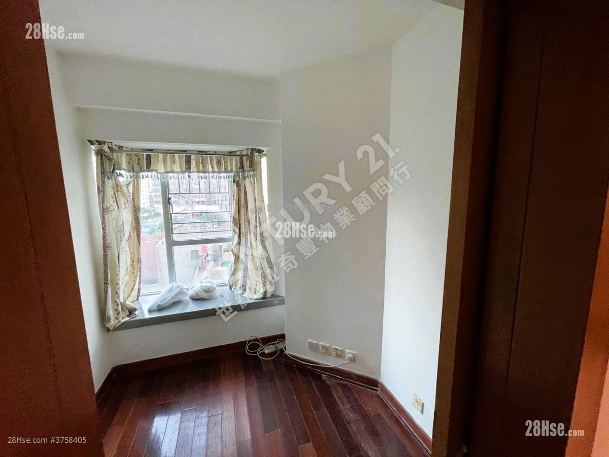 Marbella Sell 2 Bedrooms 506 ft²