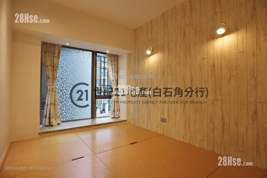 Mayfair By The Sea Rental 4 Bedrooms , 3 Bathrooms 1,400 ft²