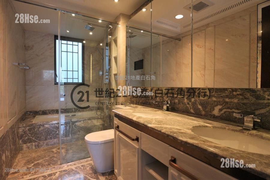 Mayfair By The Sea Rental 4 Bedrooms , 3 Bathrooms 1,400 ft²