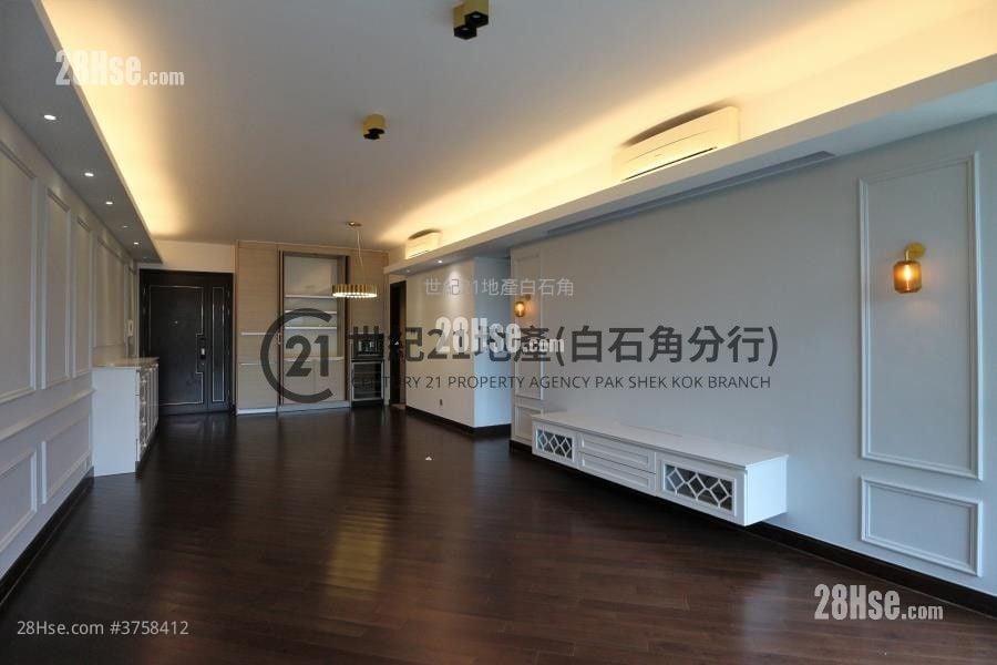 Mayfair By The Sea Rental 4 Bedrooms , 3 Bathrooms 1,400 ft²