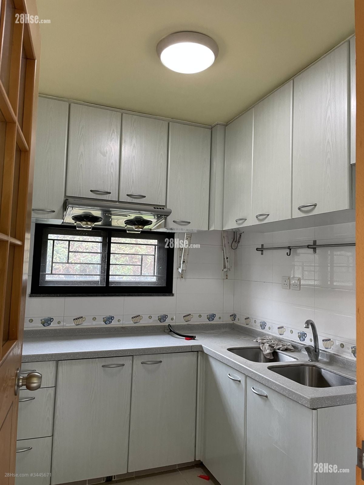 南圍村 租盤 3 房 , 1 浴室 700 平方呎