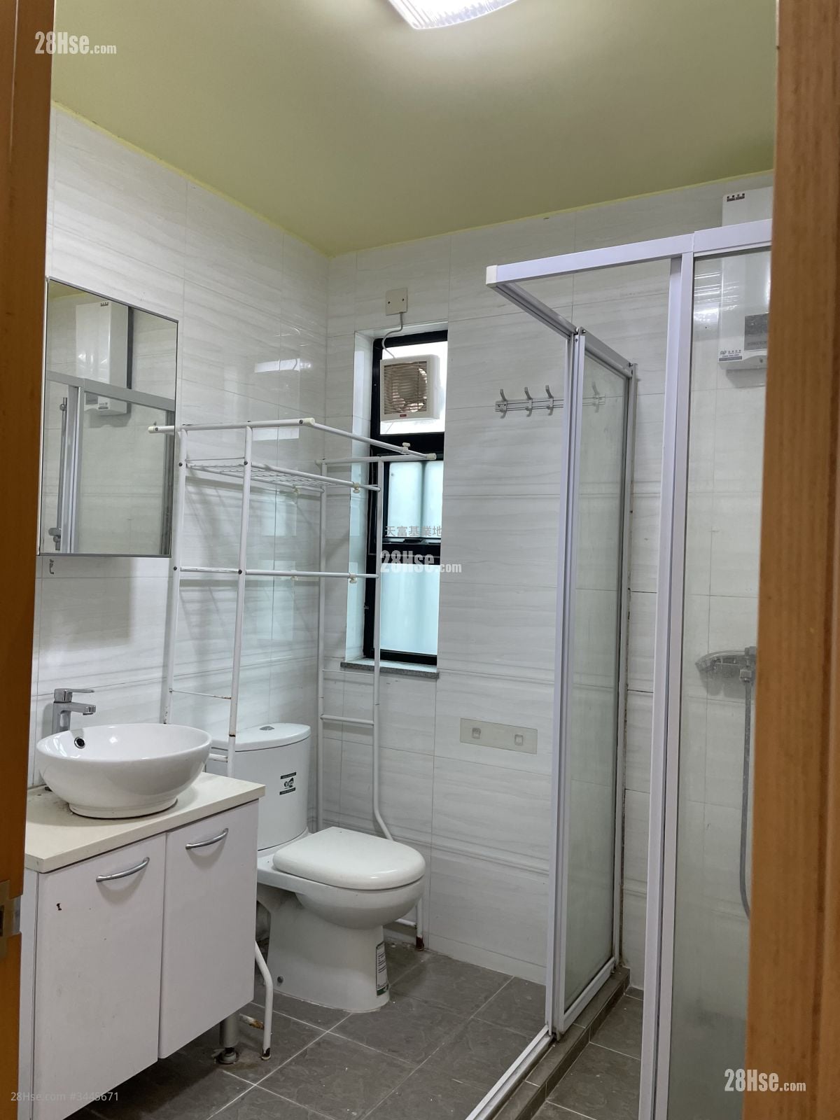 南圍村 租盤 3 房 , 1 浴室 700 平方呎