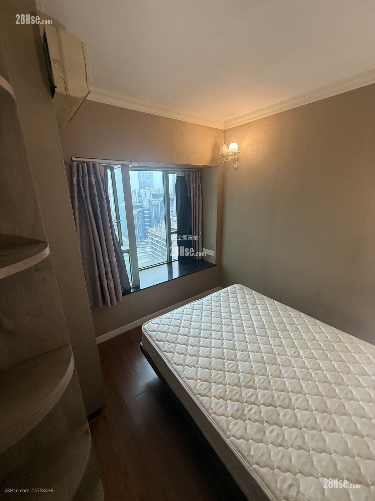 港景峰 售盘 2 房 , 1 浴室 494 平方尺