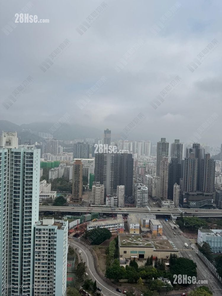 Cullinan West Sell 2 Bedrooms 440 ft²