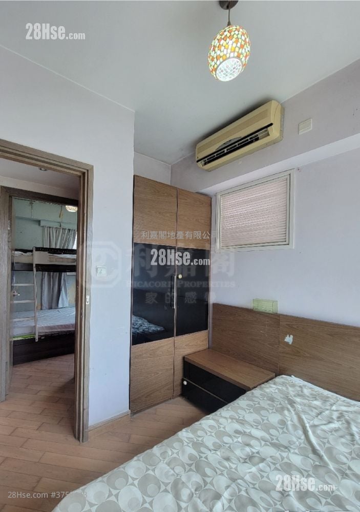 Florient Rise Sell 3 Bedrooms , 1 Bathroom 609 ft²