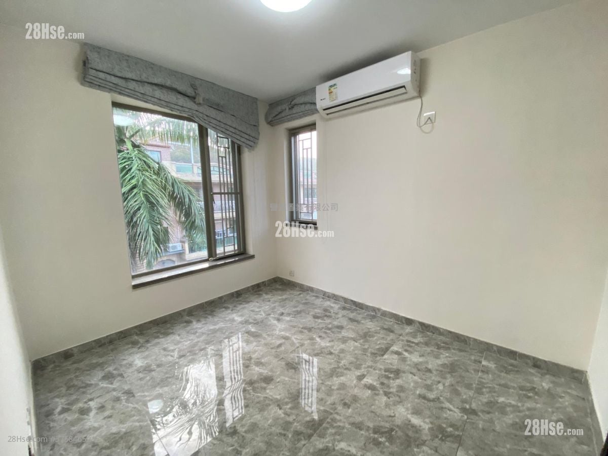 村屋 租盘 3 房 , 2 浴室 700 平方尺