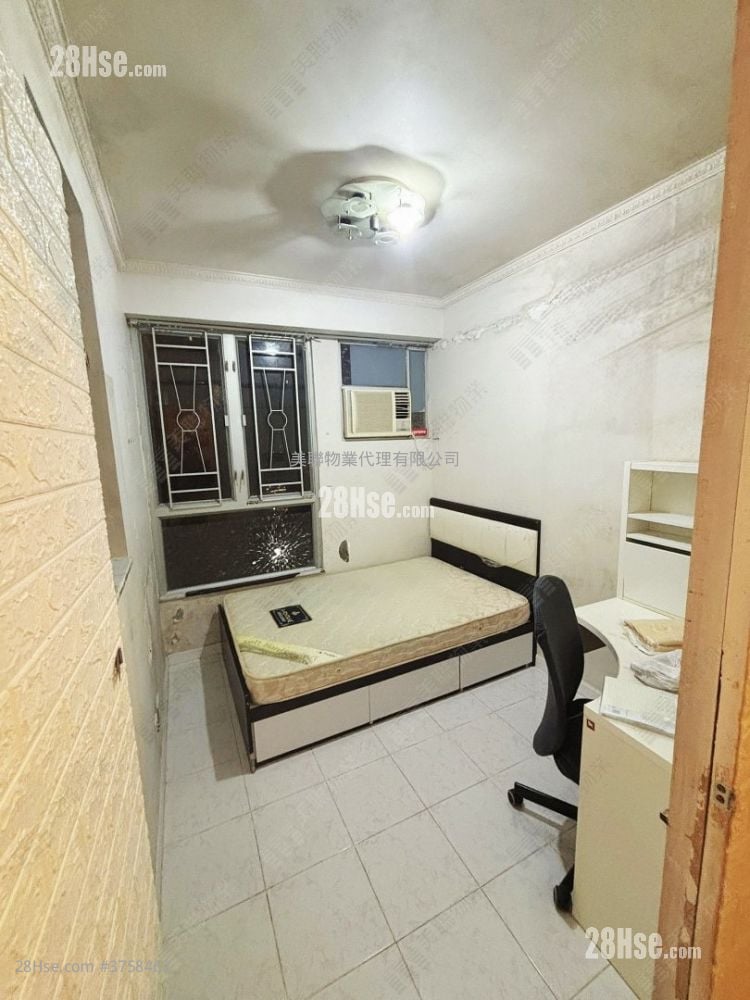 Bauhinia Garden Sell 2 Bedrooms , 1 Bathroom 431 ft²