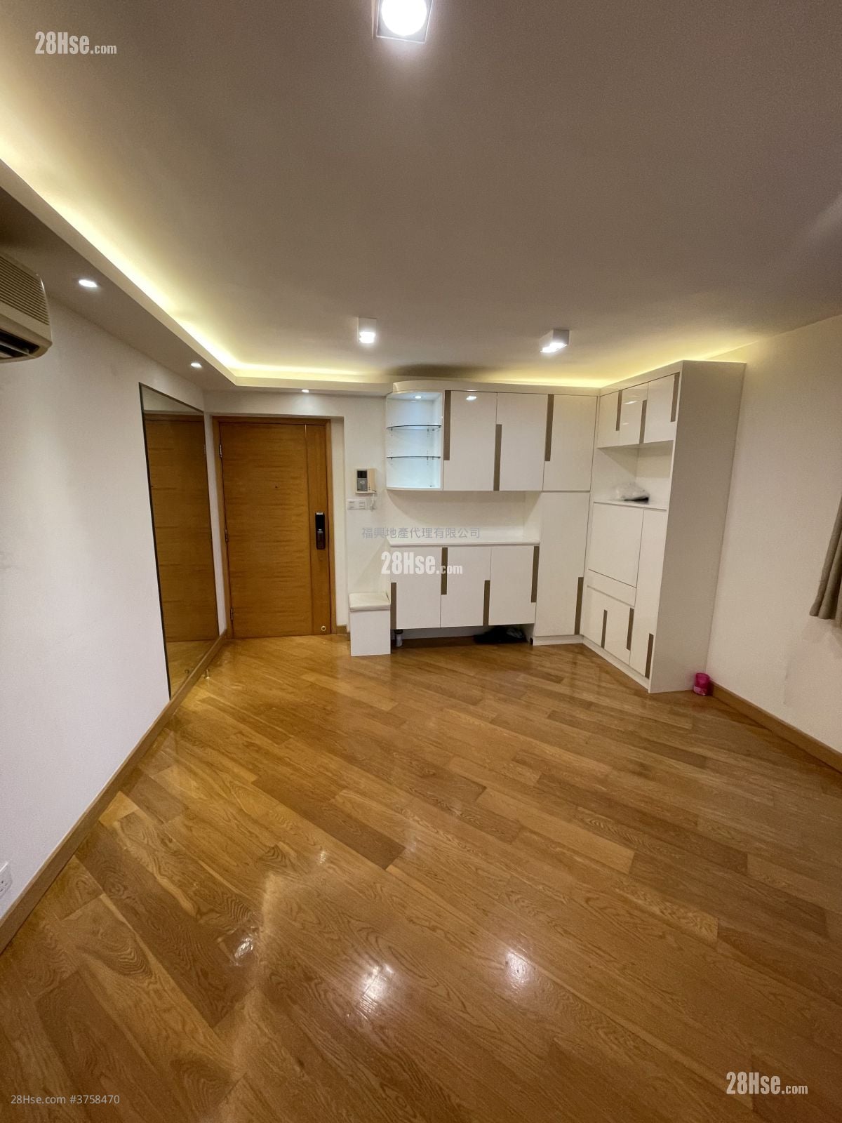 Harbour Place Sell 2 Bedrooms , 1 Bathroom 481 ft²