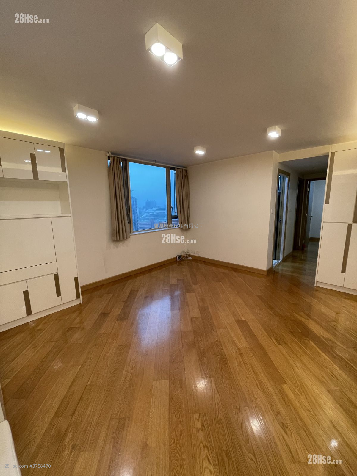 Harbour Place Sell 2 Bedrooms , 1 Bathroom 481 ft²