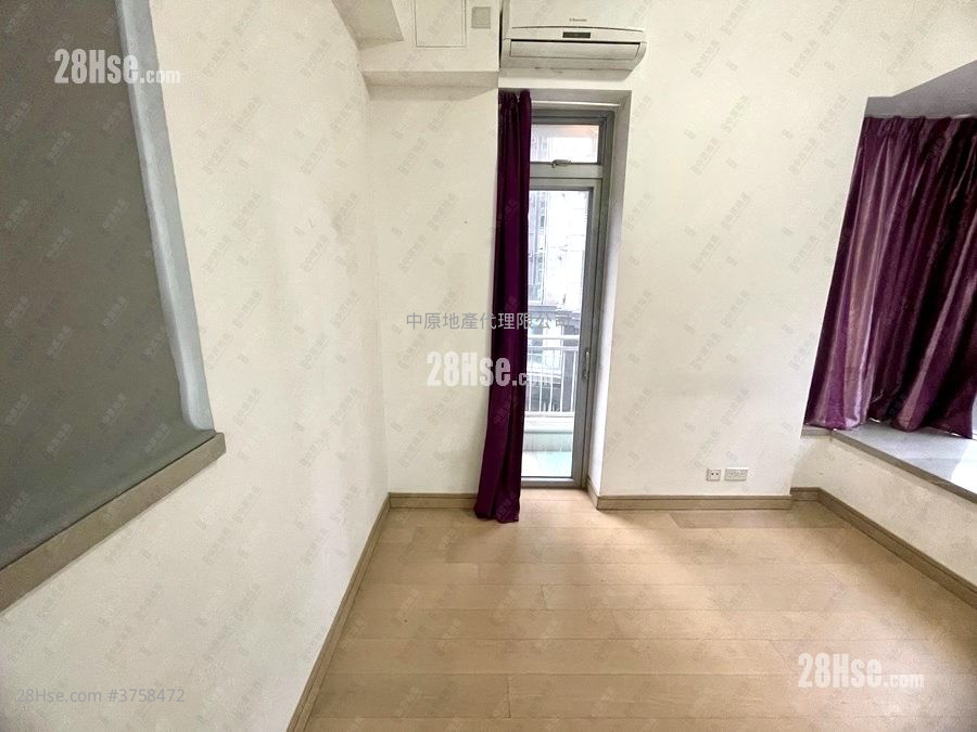 The Reach Sell 3 Bedrooms , 1 Bathroom 660 ft²