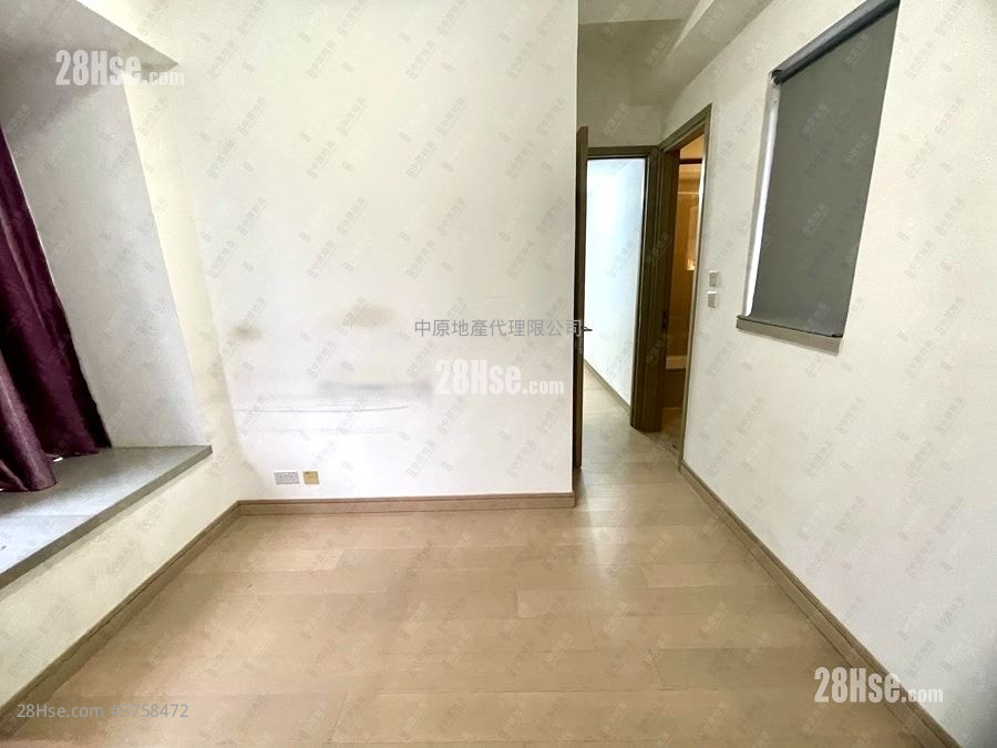 The Reach Sell 3 Bedrooms , 1 Bathroom 660 ft²