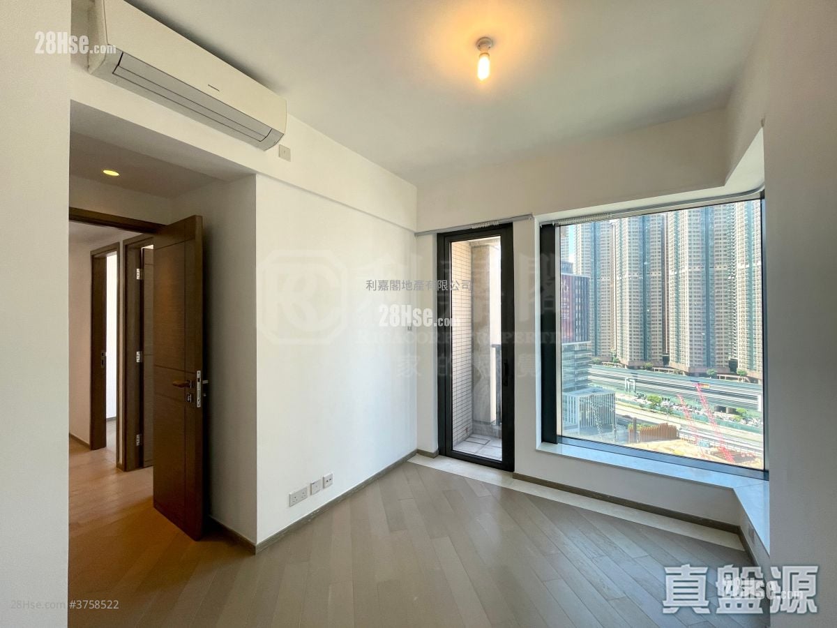 天晋 售盘 3 房 , 2 浴室 759 平方尺