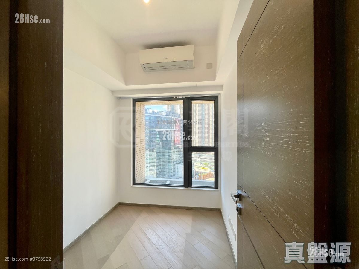 天晋 售盘 3 房 , 2 浴室 759 平方尺