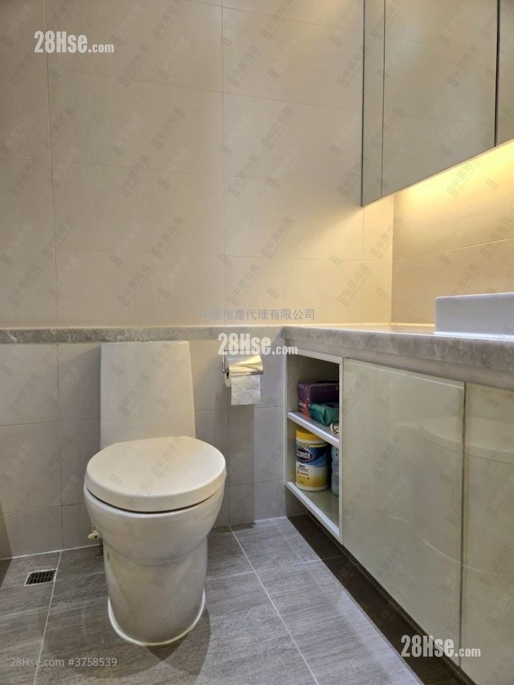 The Palace Sell 2 Bedrooms 673 ft²