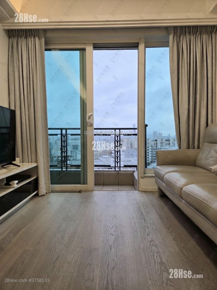 The Palace Sell 2 Bedrooms 673 ft²