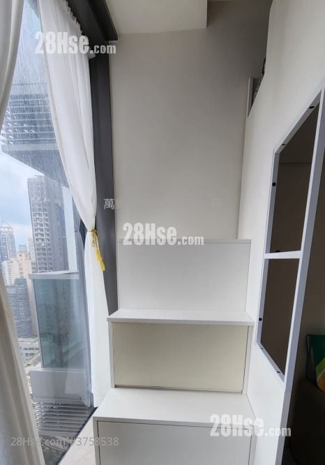 Novum West Sell Studio , 1 Bathroom 223 ft²